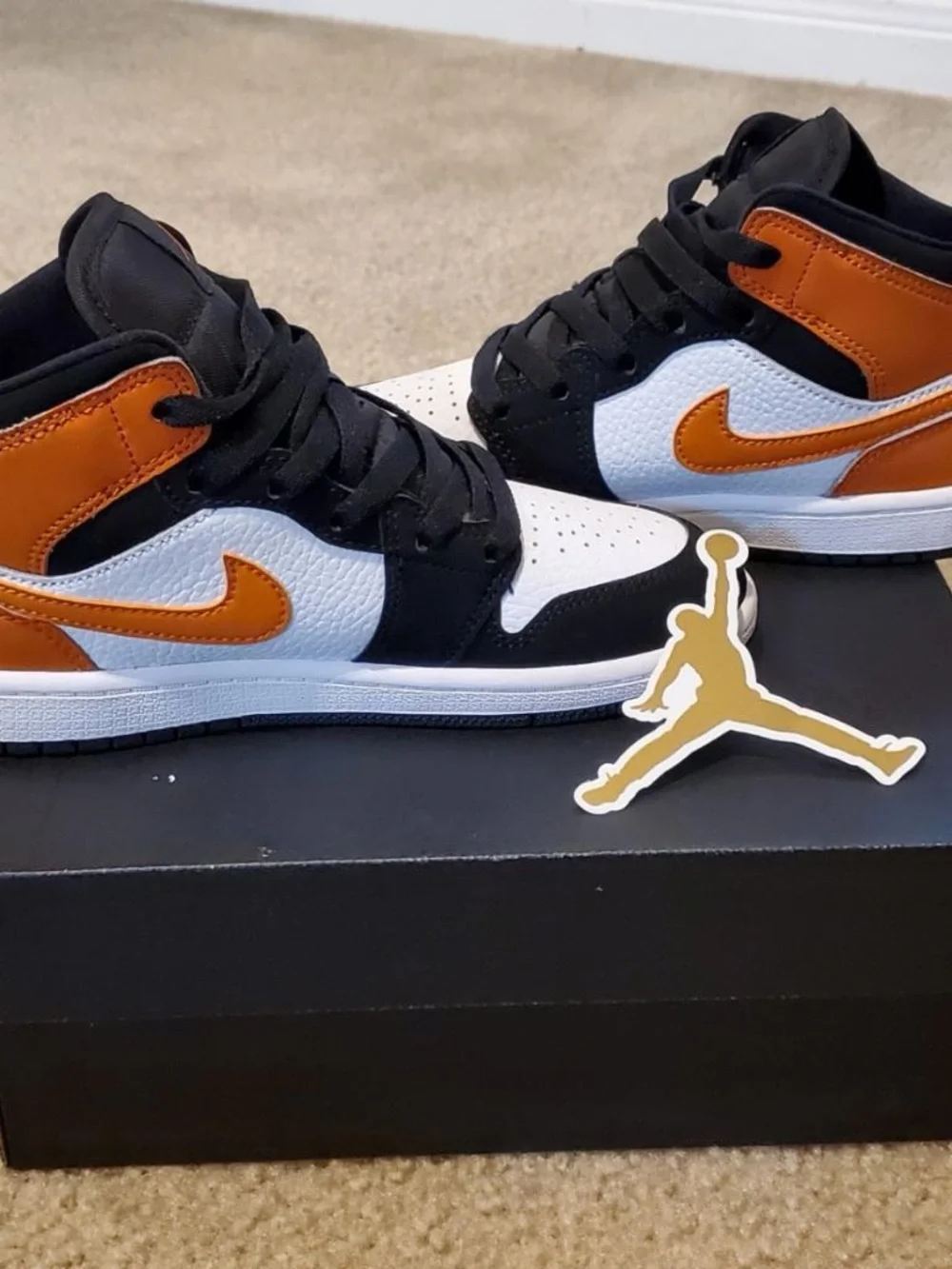 Nike Air Jordan 1 Mid - White, Black & Orange barely worn!!